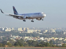 NOVA ETAPA DE LEIL�ES DE AEROPORTOS � ALVO DE CONTESTA��ES